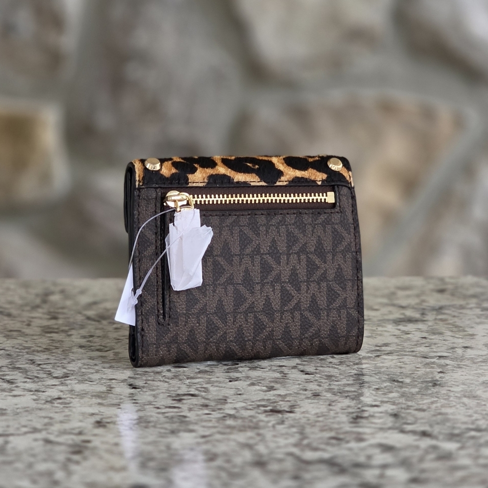 Michael Kors Mott Medium Trifold Wallet - Picture 2 of 7